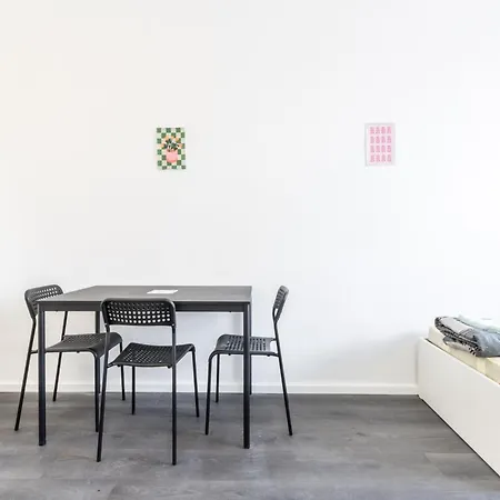Aparthotel N8-business-appartement-hotel By Mcm Wohnraum *